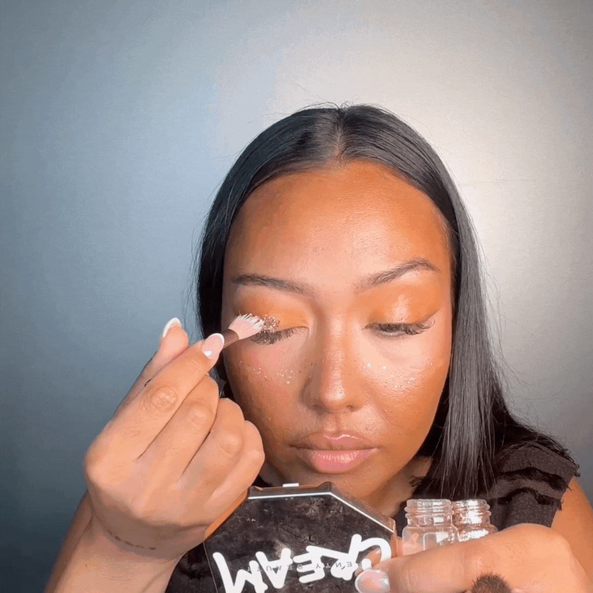 Alternative view of Bronze Mini Glam Kit