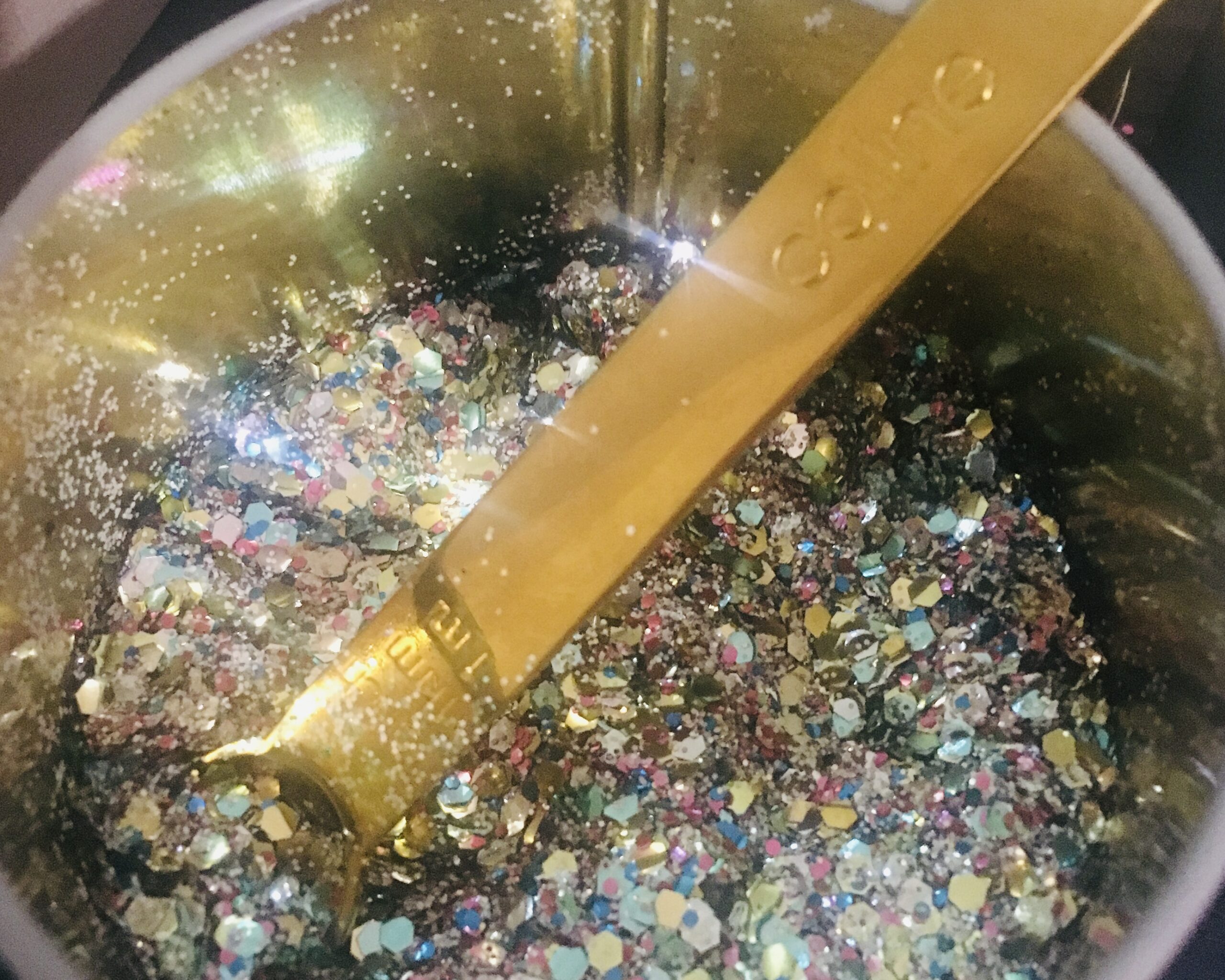 Biodegradable glitter blend in different colors and sizes.